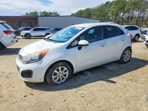 Kia Rio 1.6L 4 2013