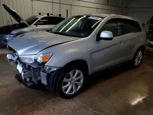 Mitsubishi Outlander 2.0L 4 2014