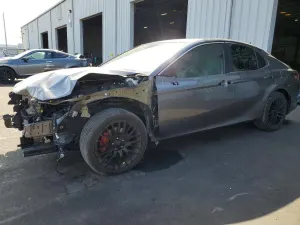 Toyota Camry 2.5L 4 2019