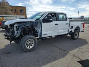 Ford F-350 6.7L 8 2026
