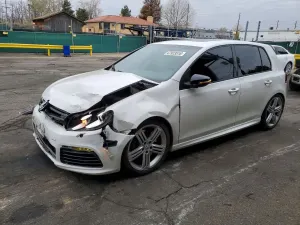 Volkswagen Golf 2.0L 4 2012