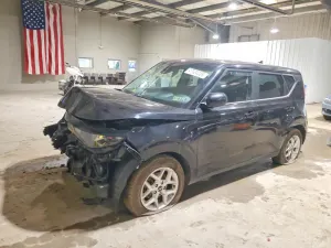 Kia Soul 2.0L 4 2023