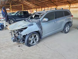 Toyota Highlander 3.5L 6 2019