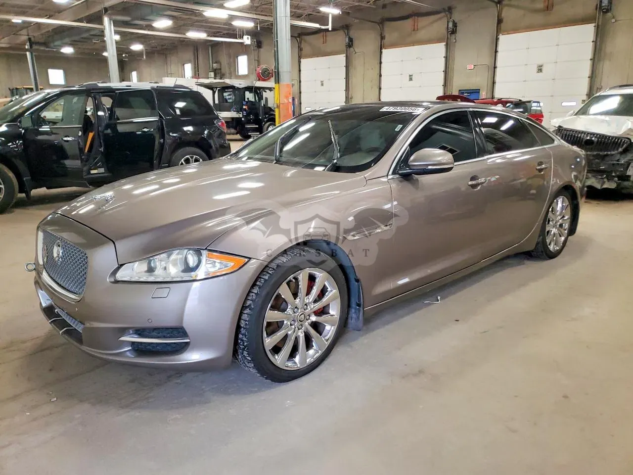 Jaguar XJ 5.0L 8 2011