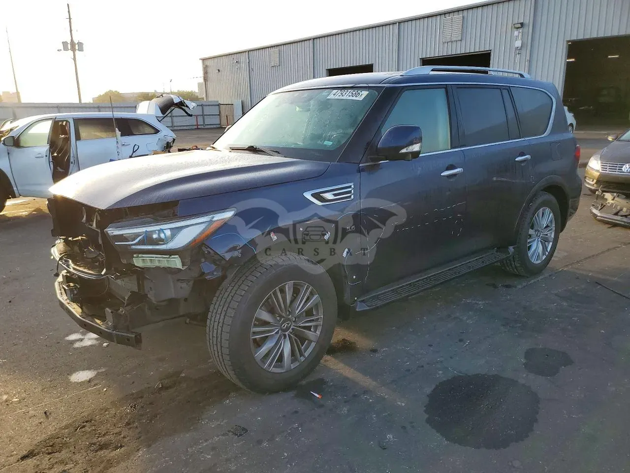 Infiniti QX80 5.6L 8 2020