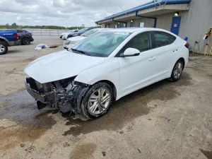 Hyundai Elantra 2.0L 4 2019