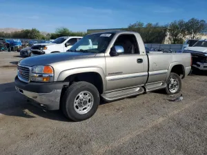 GMC Sierra 6.0L 8 2001