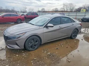Hyundai Elantra 2.0L 4 2023