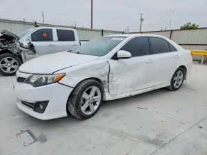 Toyota Camry 2.5L 4 2014
