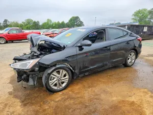 Hyundai Elantra 2.0L 4 2020