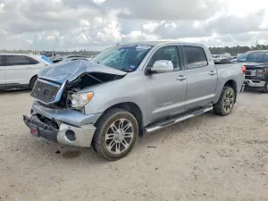 Toyota Tundra 4.6L 8 2013