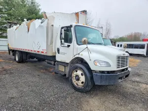 Freightliner Business Class M2 6.7L 6 2017