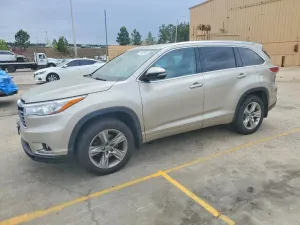 Toyota Highlander 3.5L 6 2014