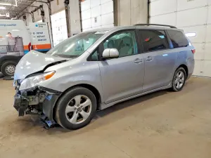Toyota Sienna 3.5L 6 2019