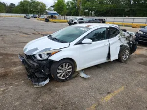 Hyundai Elantra 1.8L 4 2015