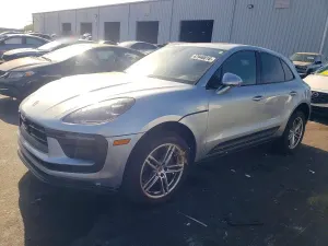 Porsche Macan 2.0L 4 2023