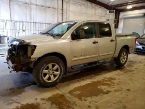 Nissan Titan 5.6L 8 2012