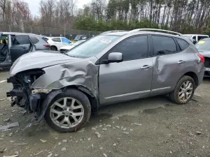 Nissan Rogue 2.5L 4 2013