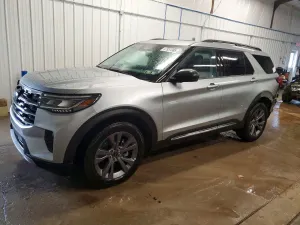 Ford Explorer 2.3L 4 2025