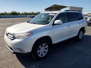 Toyota Highlander 3.5L 6 2013