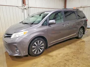 Toyota Sienna 3.5L 6 2019