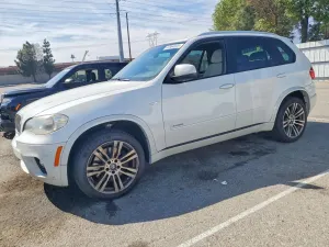 BMW X5 4.4L 8 2012