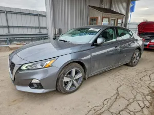 Nissan Altima 2.5L 4 2021