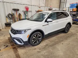 Volkswagen Tiguan 2.0L 4 2024