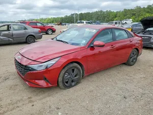Hyundai Elantra 2.0L 4 2023