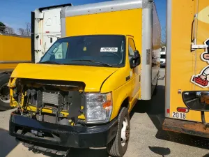 Ford Econoline 7.3L 8 2022