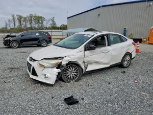 Ford Focus 2.0L 4 2012