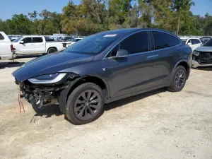 Tesla Model X 2018