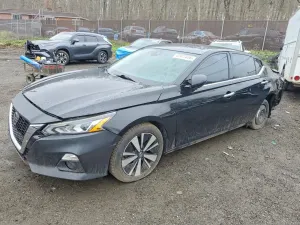 Nissan Altima 2.5L 4 2020