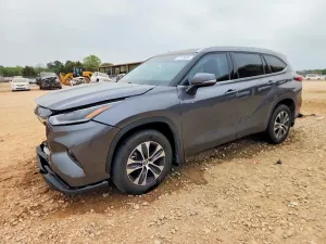 Toyota Highlander 3.5L 6 2021