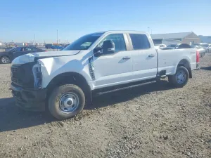 Ford F-250 6.8L 8 2025