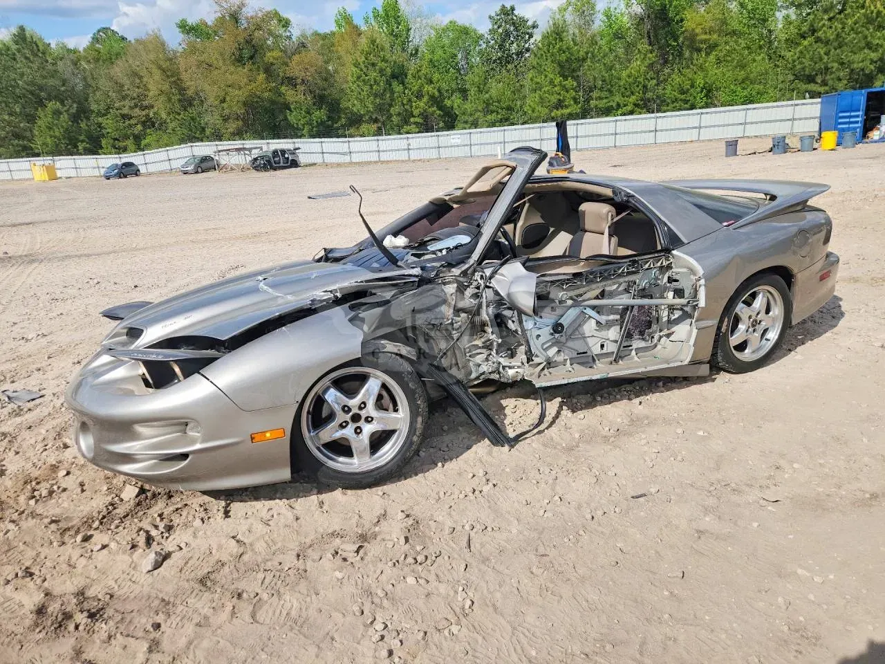 Pontiac Firebird 5.7L 8 2001