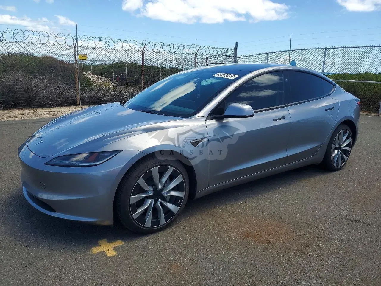 Tesla Model 3 2025