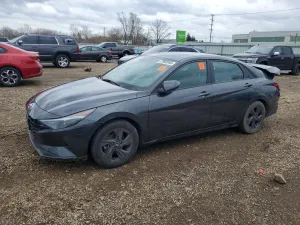 Hyundai Elantra 2.0L 4 2023