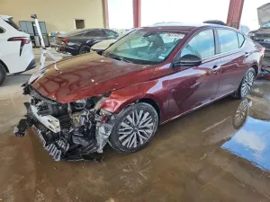 Nissan Altima 2.5L 4 2024