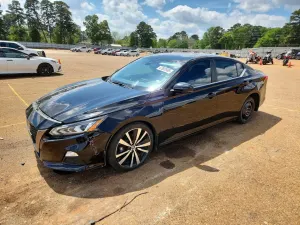 Nissan Altima 2.5L 4 2021