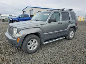 Jeep Liberty 3.7L 6 2012