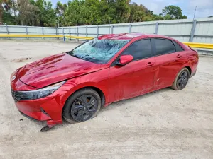Hyundai Elantra 2.0L 4 2023