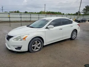 Nissan Altima 2.5L 4 2015