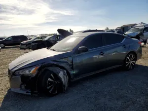 Nissan Altima 2.5L 4 2020