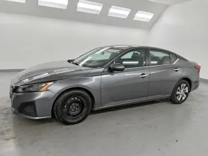 Nissan Altima 2.5L 4 2023