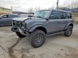 Ford Bronco 2.3L 4 2024