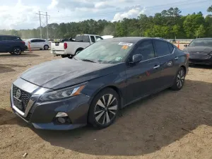 Nissan Altima 2.5L 4 2020