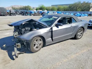 Ford Mustang 3.7L 6 2014