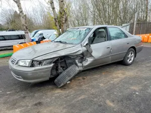 Toyota Camry 2.2L 4 2001