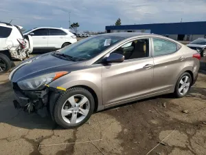 Hyundai Elantra 1.8L 4 2013